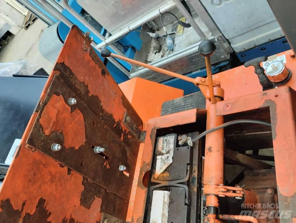 Ausa CT 20 Dieselmotviktstruckar