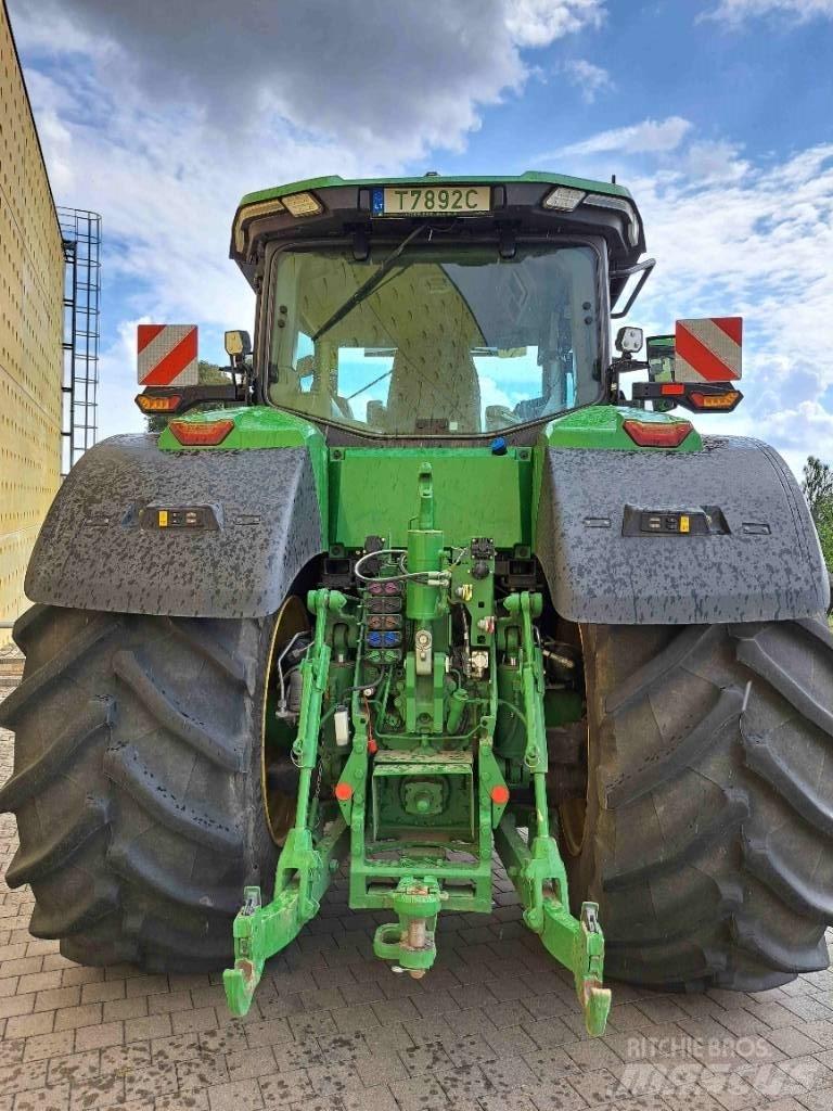 John Deere 8R410 Traktorer