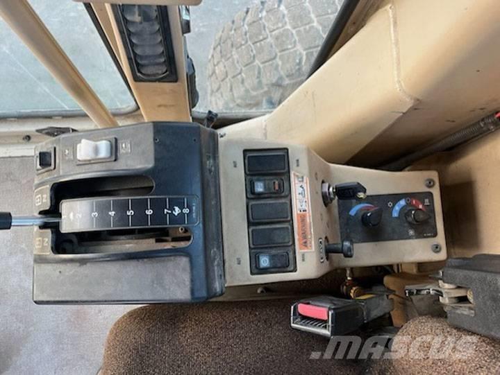 CAT 140 H Väghyvlar