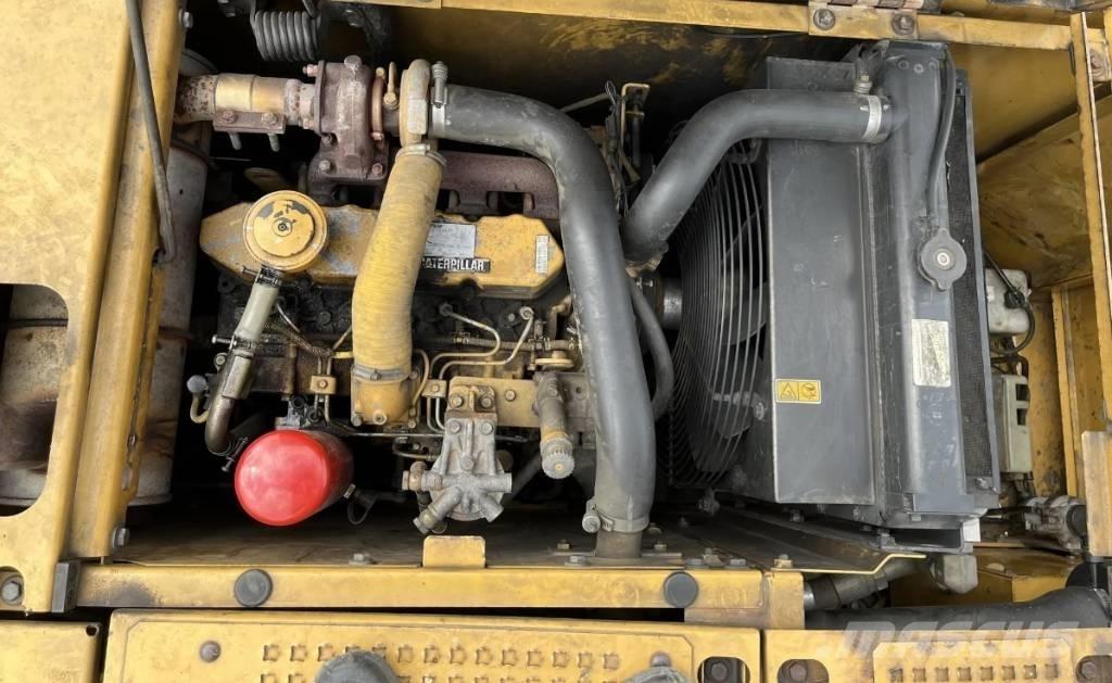 CAT 312 C L Bandgrävare