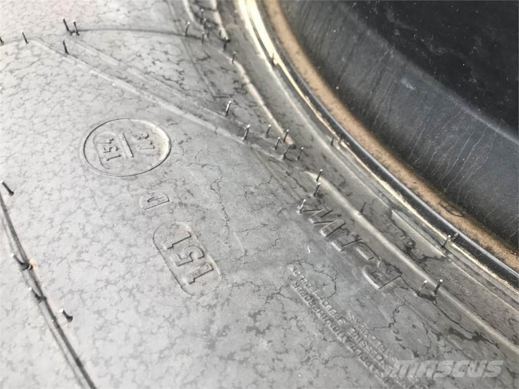 Mitas 600/65R34 Däck, hjul och fälgar