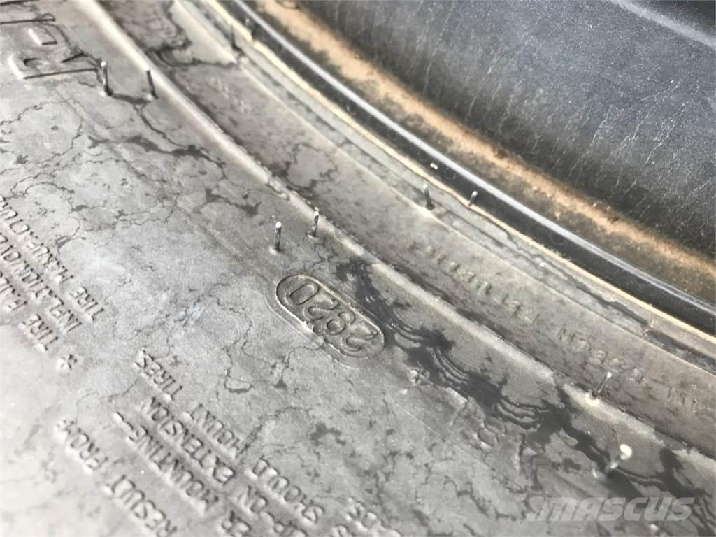 Mitas 600/65R34 Däck, hjul och fälgar