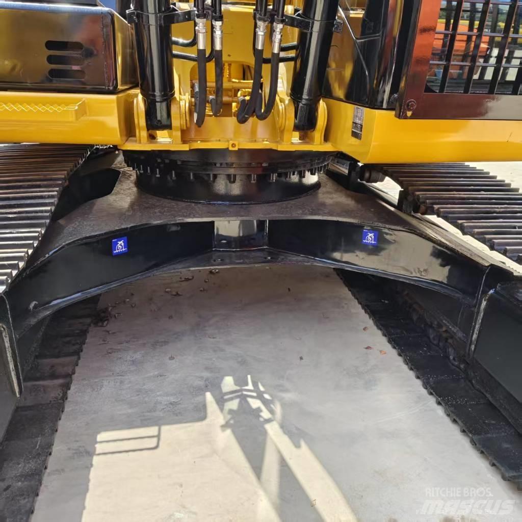 CAT 320 D Bandgrävare