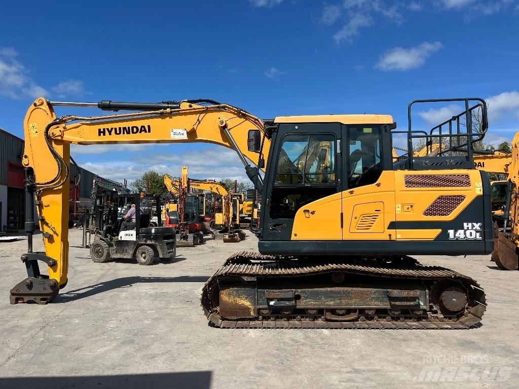 Hyundai HX140L Bandgrävare