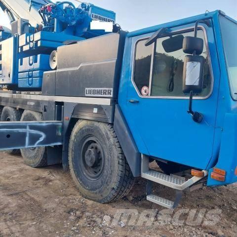 Liebherr LTM 1100 Allterrängkranar