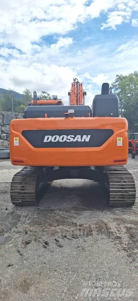 Doosan DX 225 LC-7 Bandgrävare