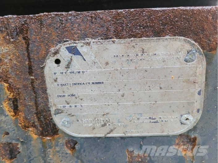 Hyundai HX 300 Bandgrävare