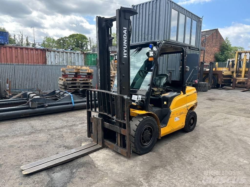 Hyundai 40D-9F Dieselmotviktstruckar