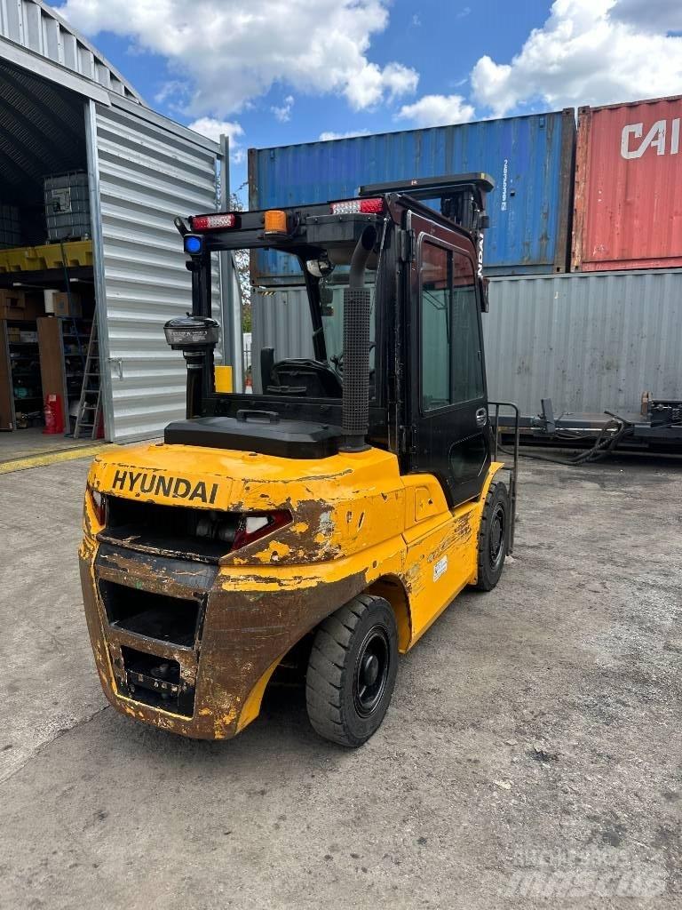 Hyundai 40D-9F Dieselmotviktstruckar