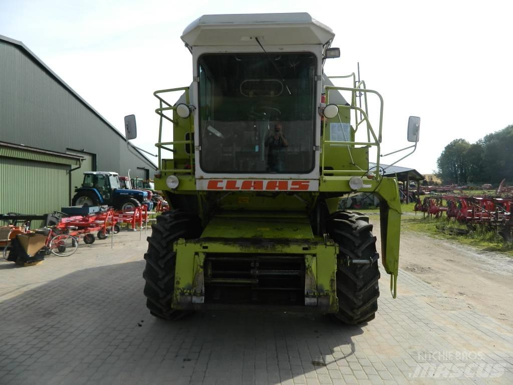 CLAAS Dominator 86 Skördetröskor