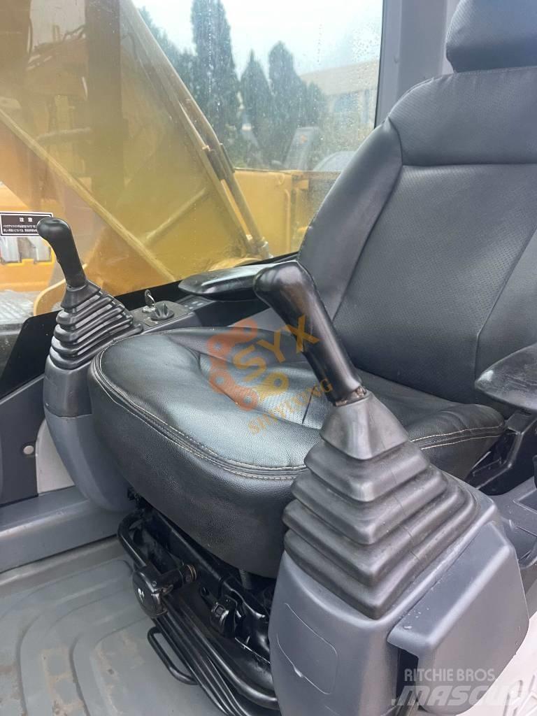 CAT 320 D Bandgrävare