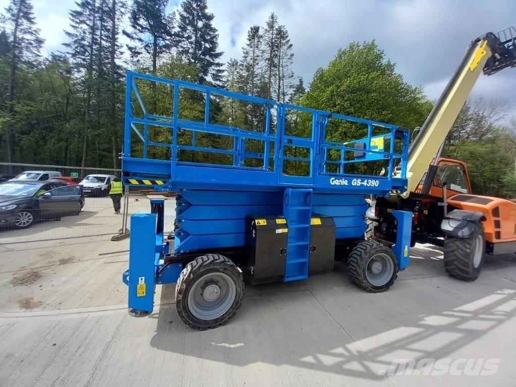 Genie GS 4390 RT Saxliftar