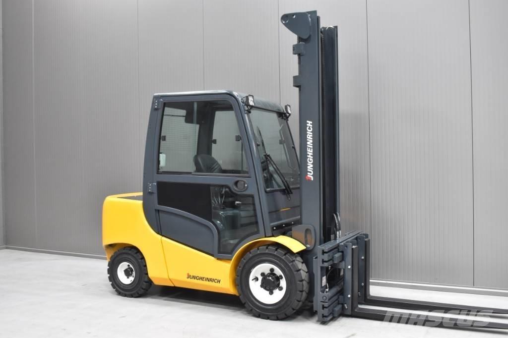 Jungheinrich DFG 435 Dieselmotviktstruckar