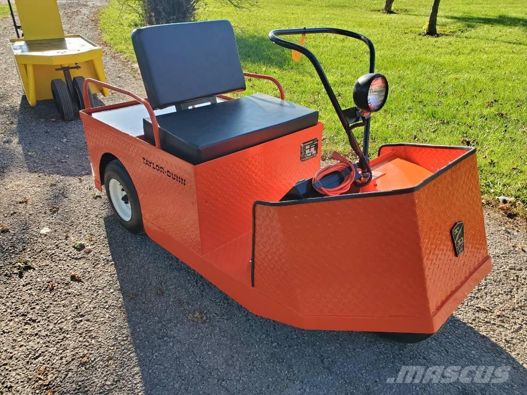 Taylor-Dunn SS536 Dragtruck