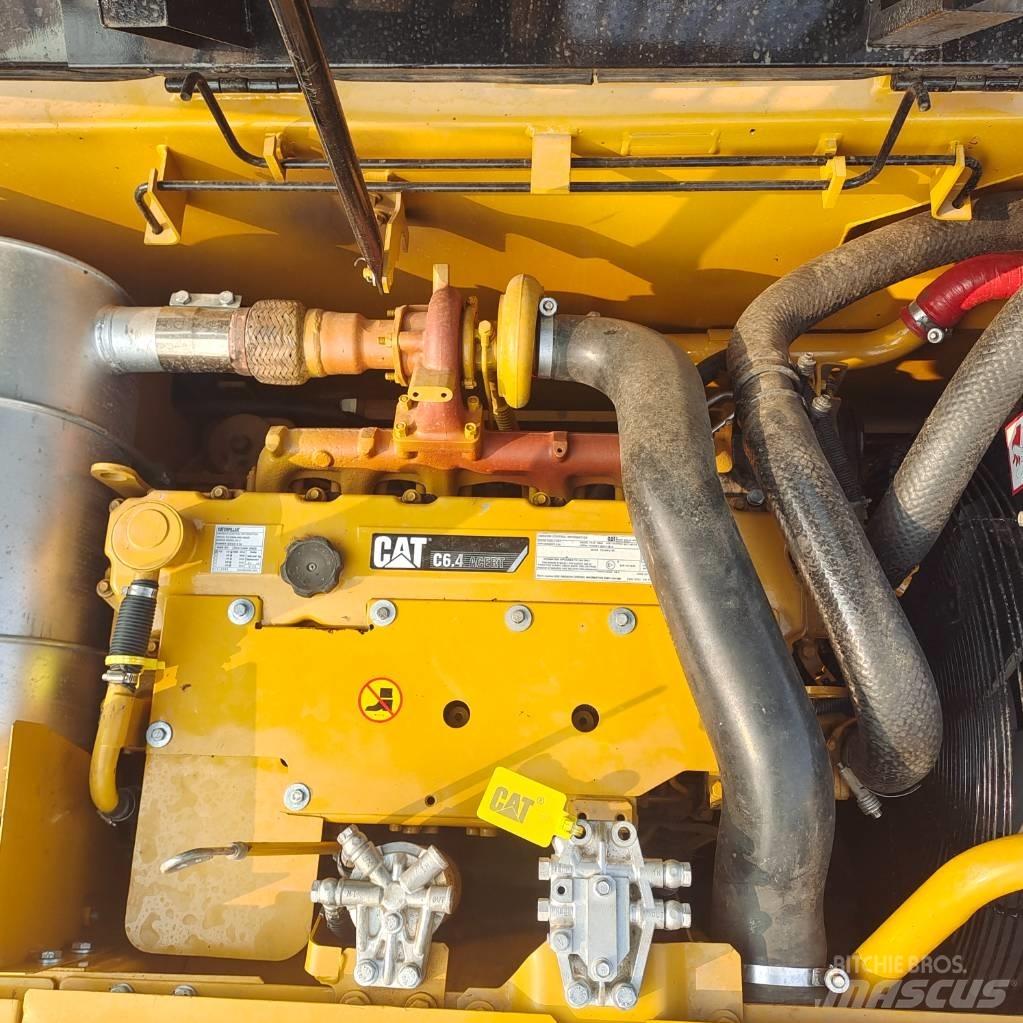 CAT 320D Bandgrävare
