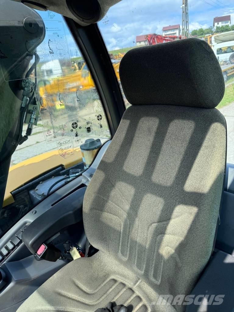 Mecalac 8 MCR Midigrävmaskiner 7t - 12t