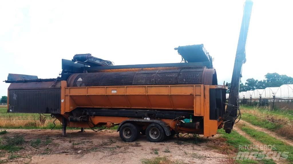 Doppstadt SM718SA Vedklyvar och vedkapar