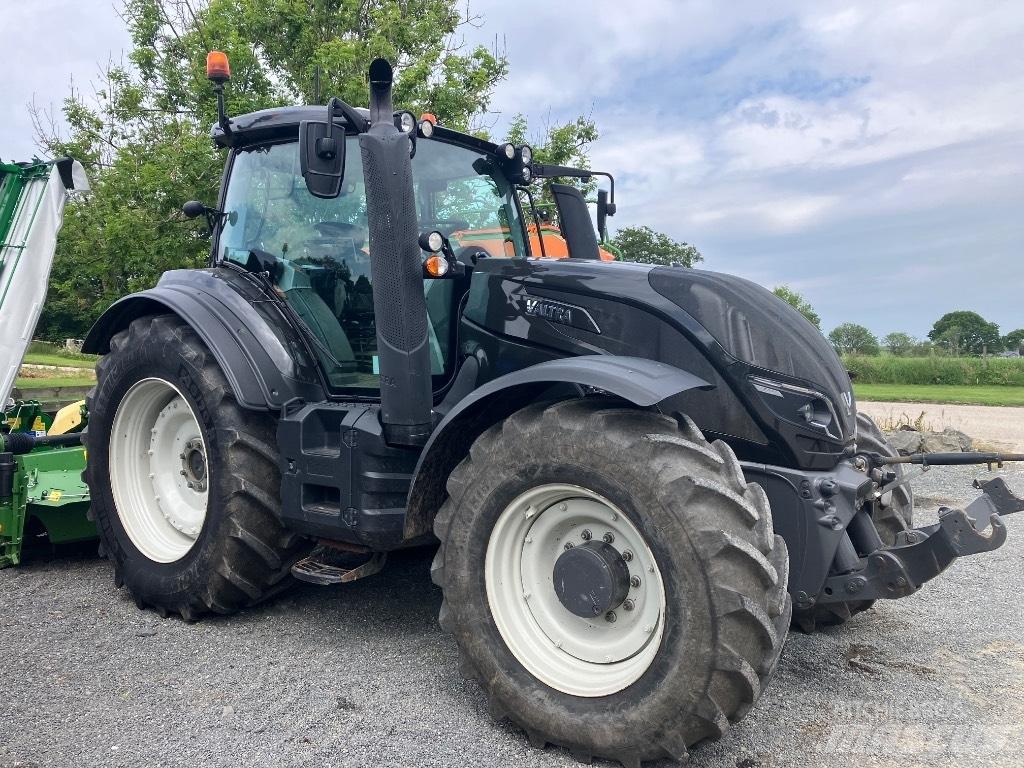 Valtra T 154 V Traktorer