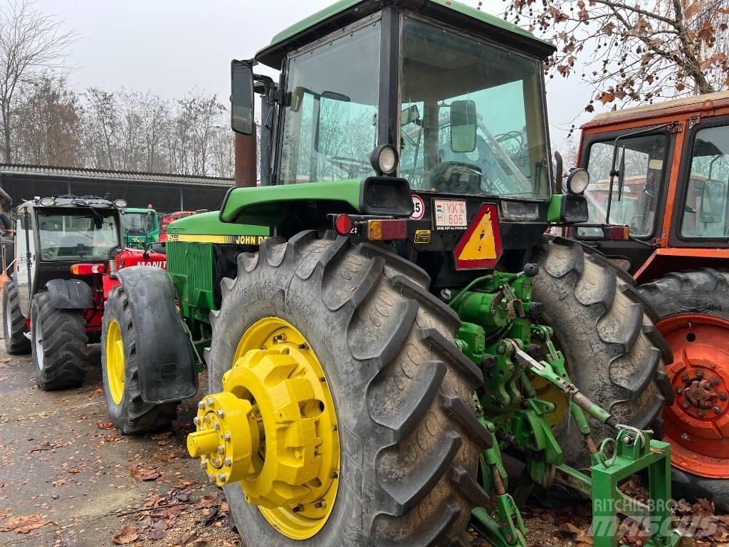 John Deere 4755 Traktorer