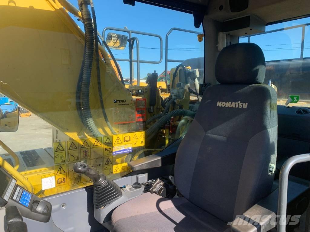 Komatsu HB 215 LC-3 Bandgrävare