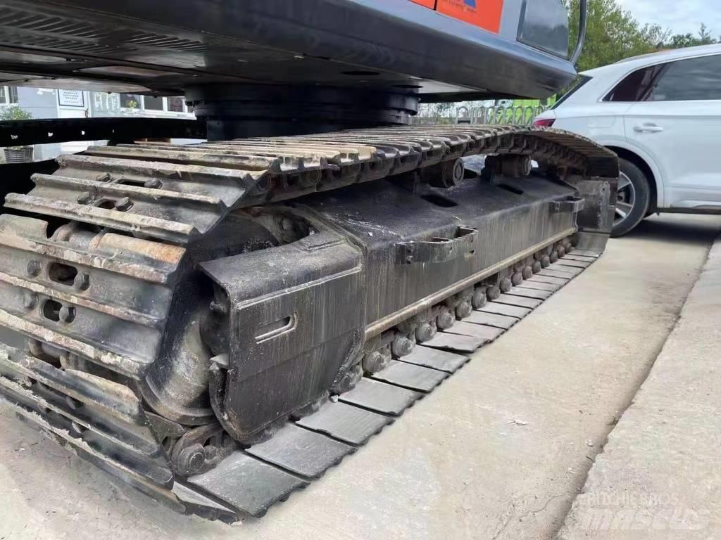 Hitachi ZX 200 C LC Bandgrävare