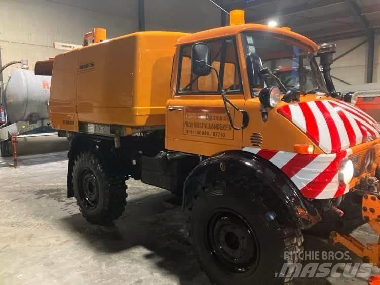 Mercedes-Benz unimog Sopmaskiner