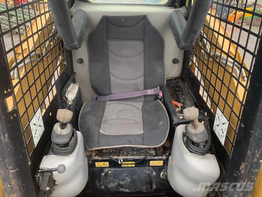 CAT 257 B Kompaktlastare