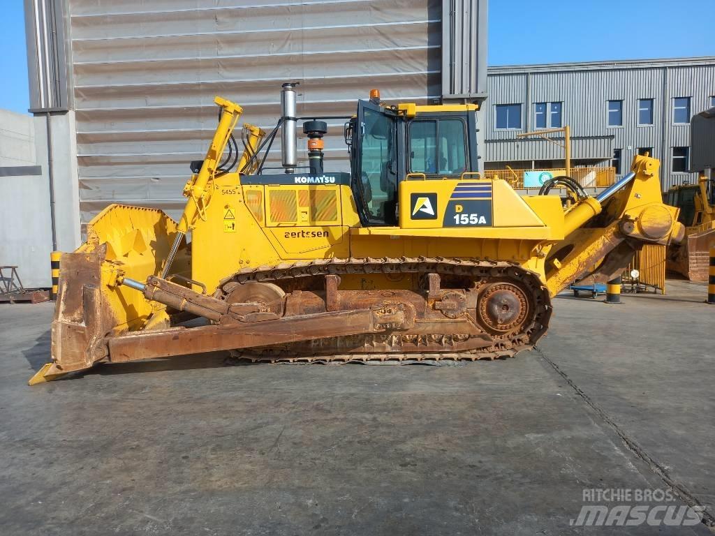 Komatsu D155A-6R Bandschaktare