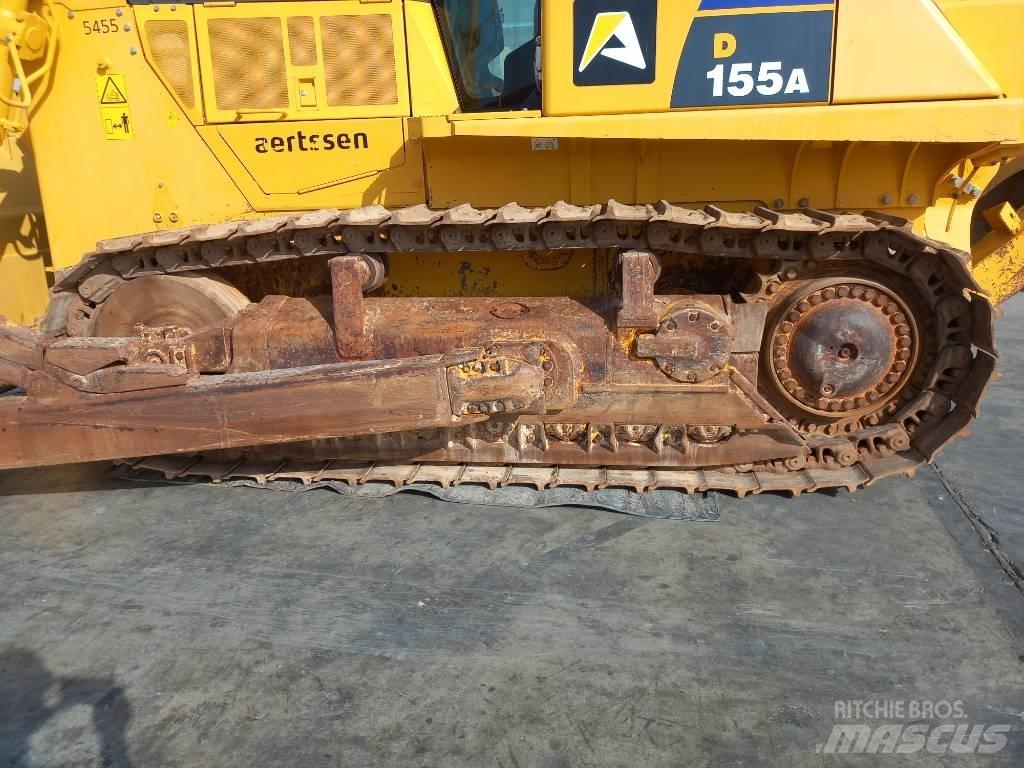 Komatsu D155A-6R Bandschaktare
