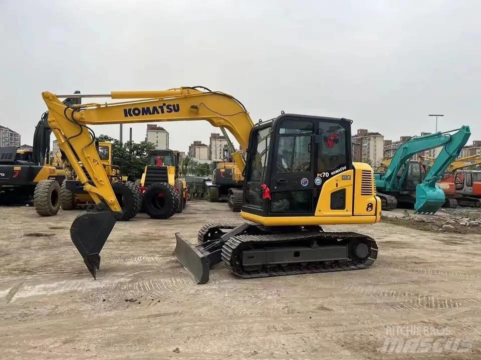 Komatsu PC70-8 Bandgrävare