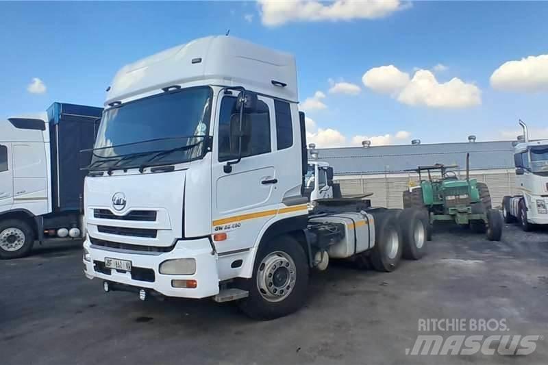 UD QUESTER GWE440 Övriga bilar