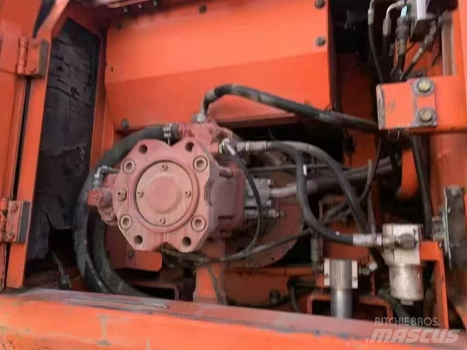Doosan DH 210 W-7 Hjulgrävare