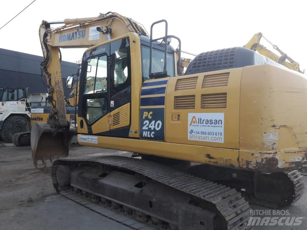 Komatsu PC240NLC-10 Bandgrävare