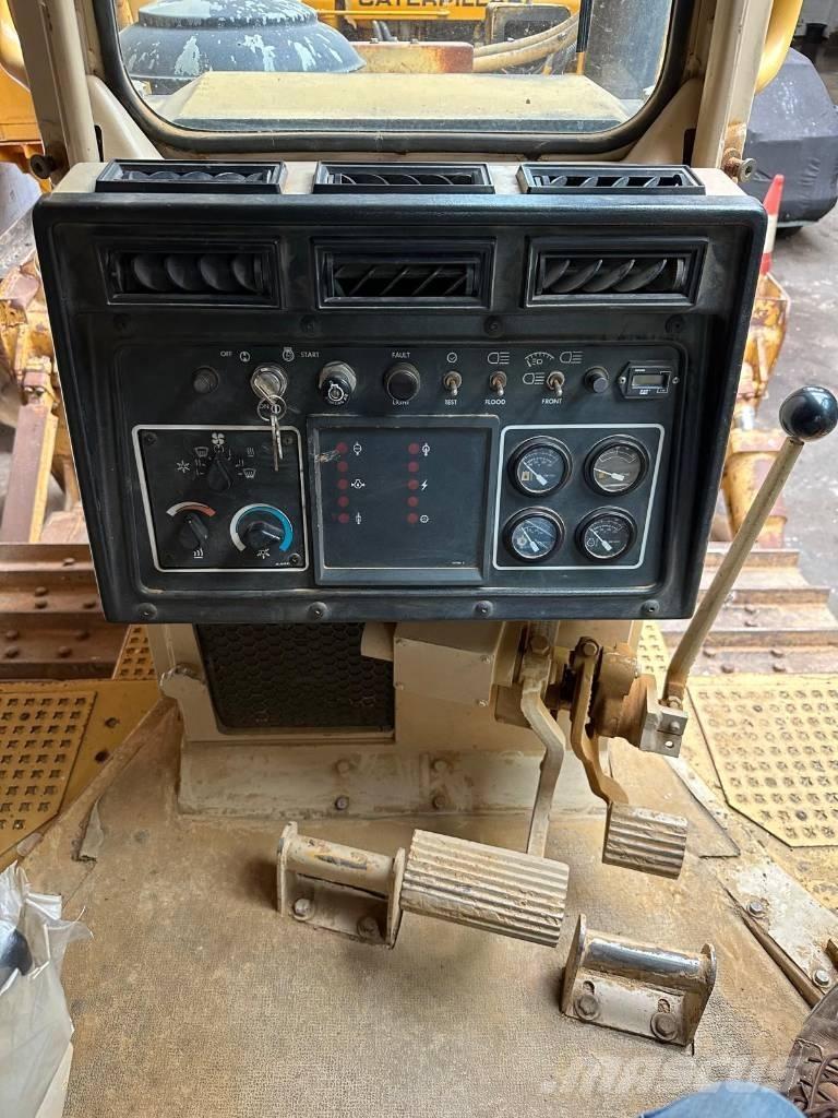 CAT D 6 H II Bandschaktare