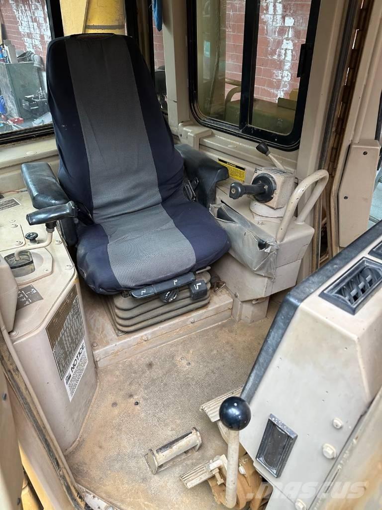CAT D 6 H II Bandschaktare