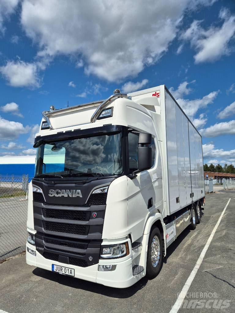 Scania R 590 Skåpbilar