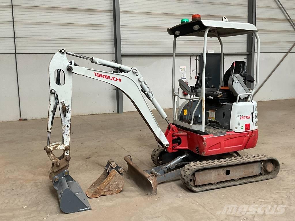 Takeuchi TB 215 R Minigrävare < 7t