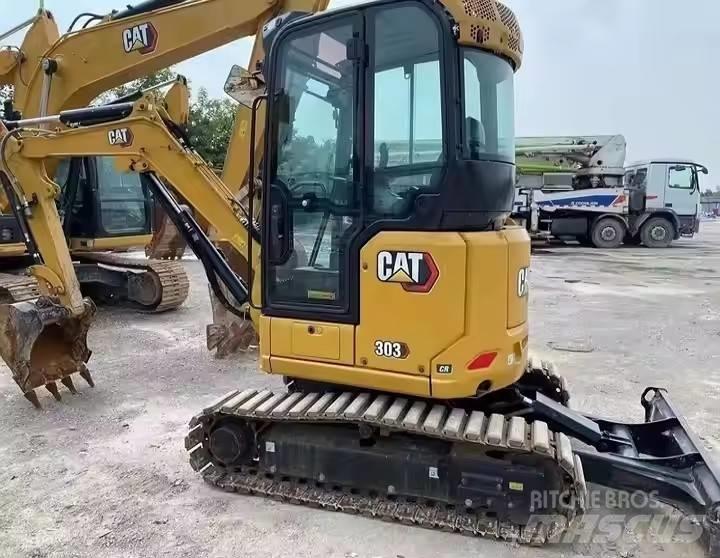CAT 303 CR Minigrävare < 7t