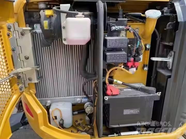 CAT 303 CR Minigrävare < 7t