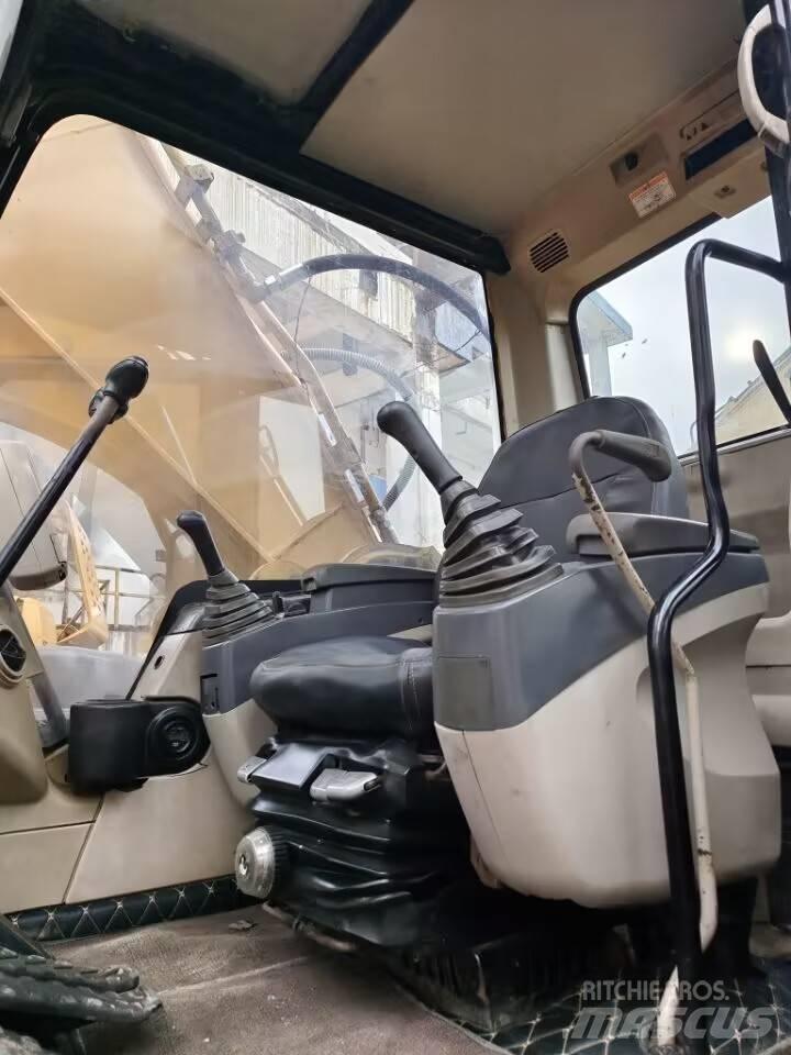 CAT 325C Bandgrävare