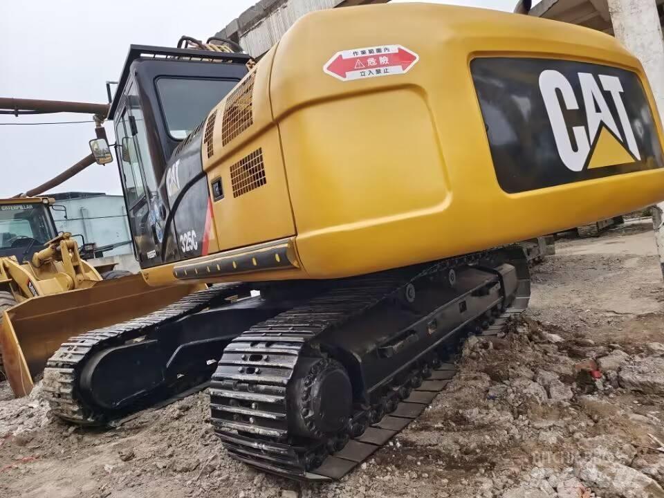 CAT 325C Bandgrävare
