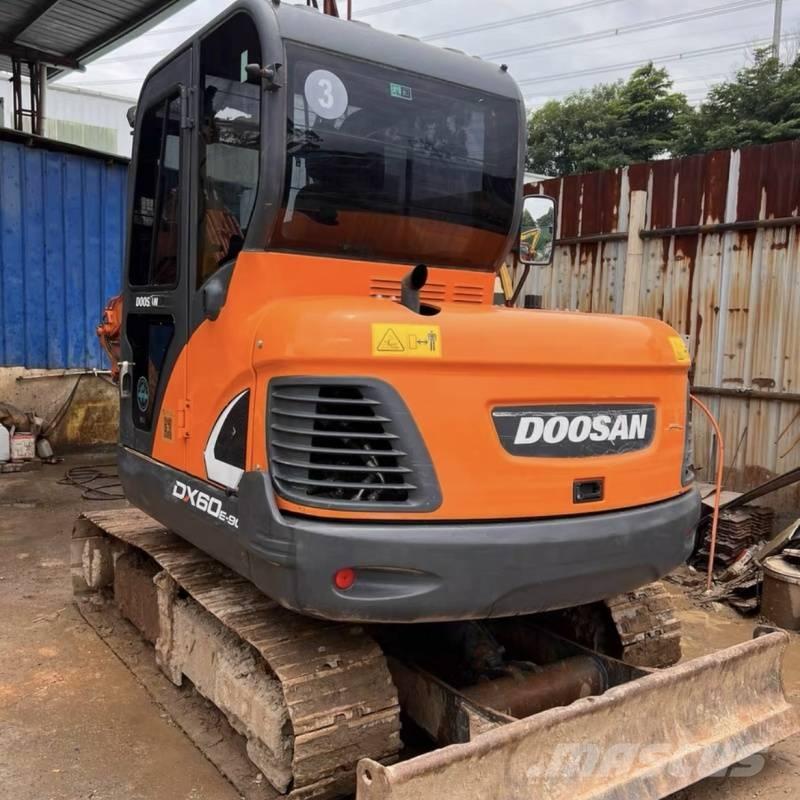 Doosan 60-9c Bandgrävare