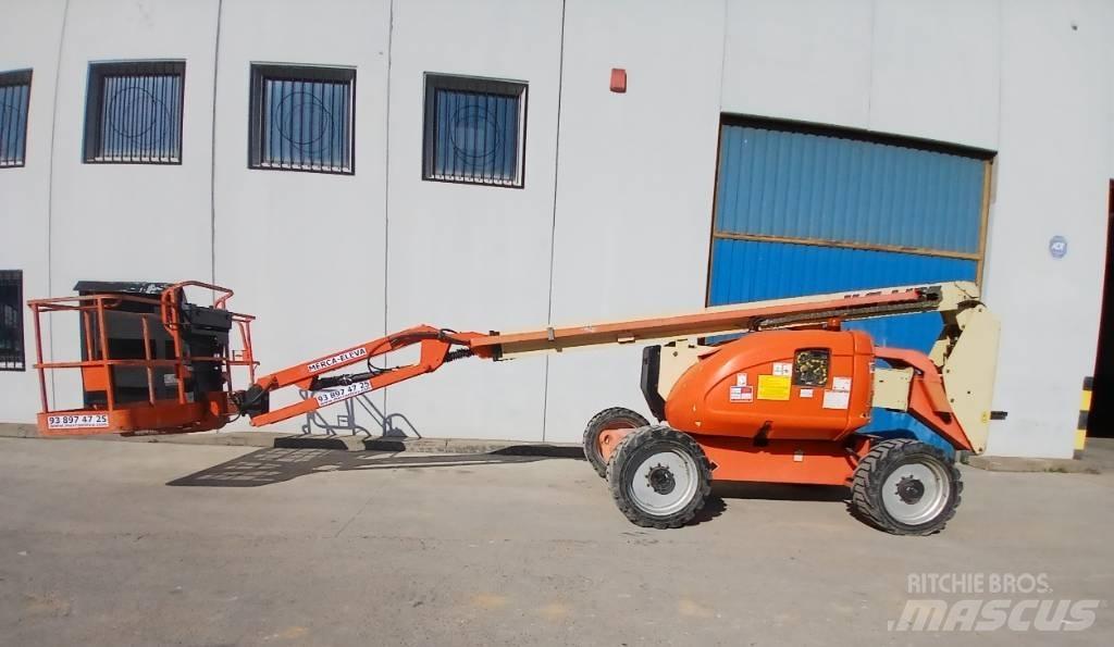 JLG 600 AJ Bomliftar