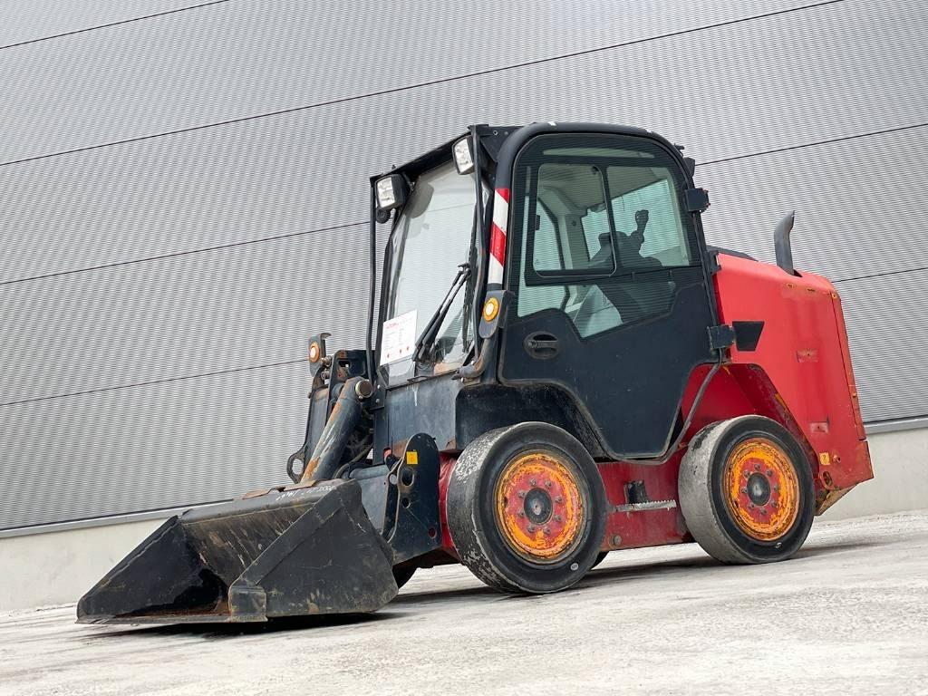 JCB R260 Kompaktlastare