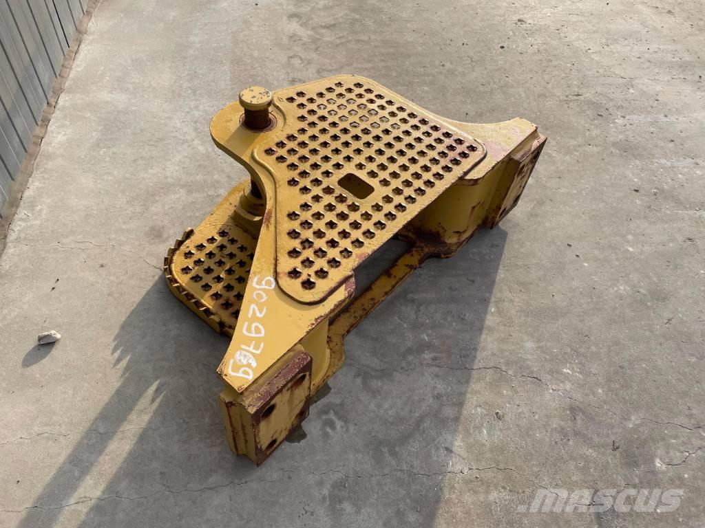 CAT D6K Zugtraverse Övriga