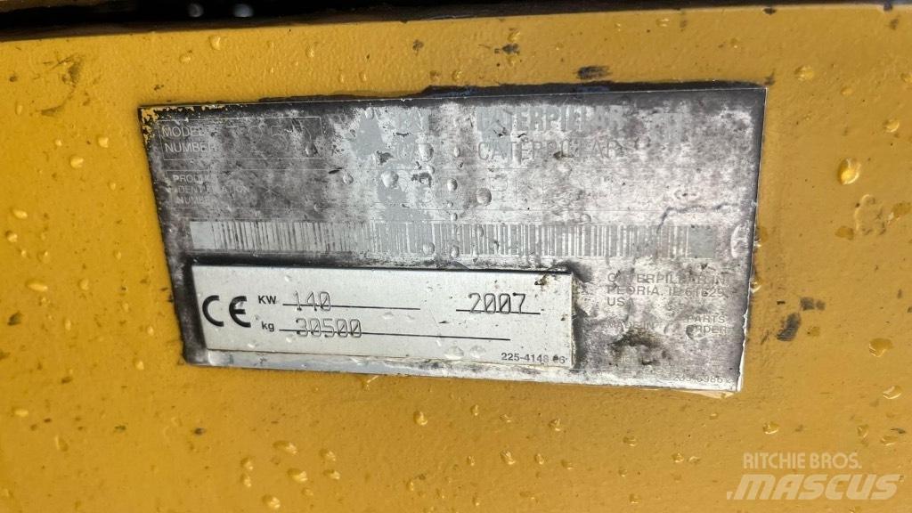 CAT 325DLN Bandgrävare