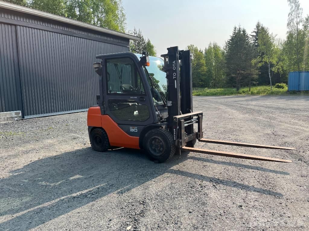 Toyota 52-8 FDF 30 Dieselmotviktstruckar