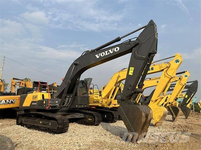Volvo EC240 Bandgrävare