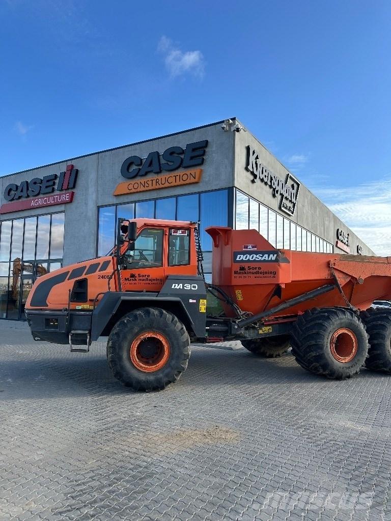 Doosan DA 30 Midjestyrd dumper