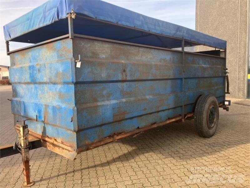  - - - 8M KREATURVOGN Övriga vagnar